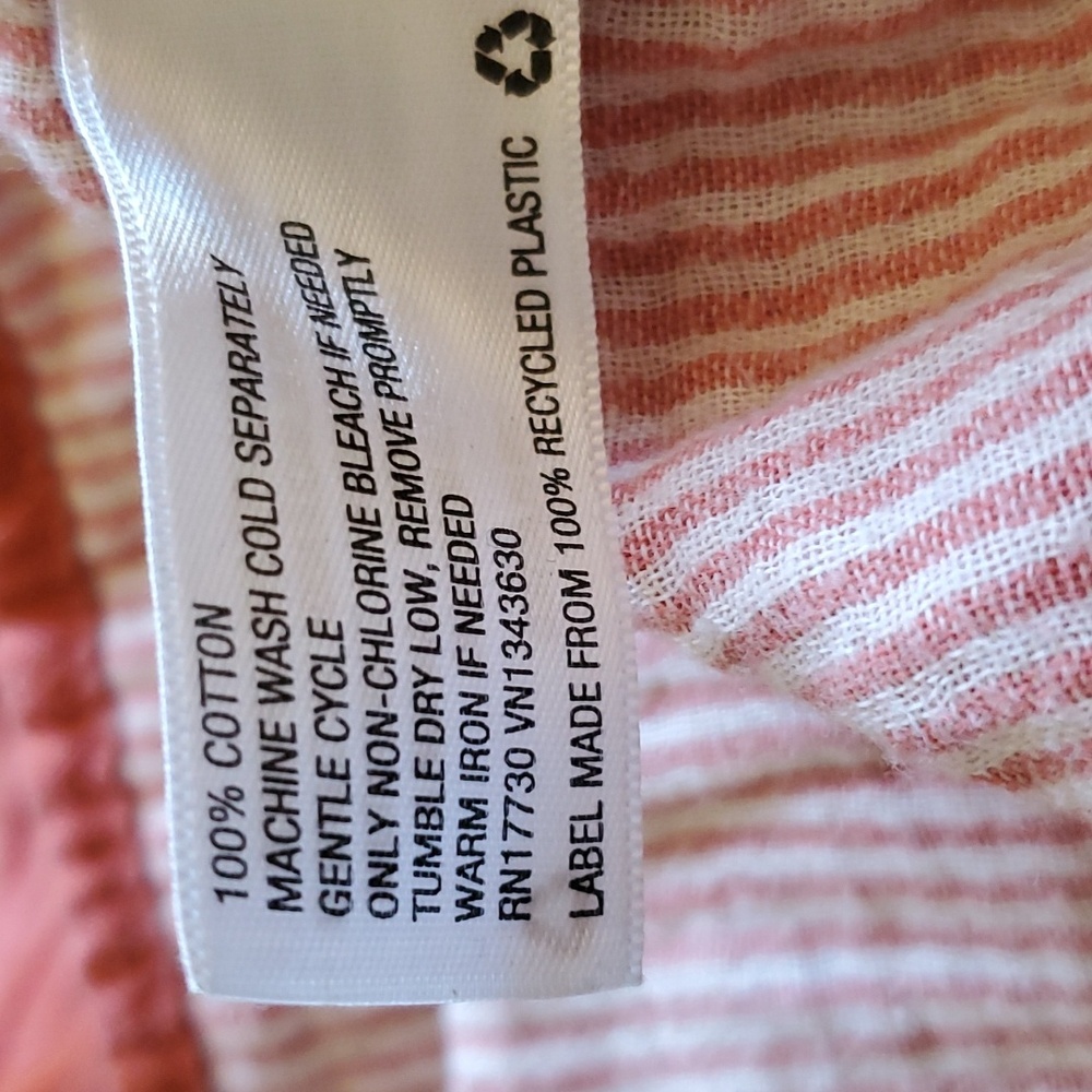 Universal Thread Top - Picture 6 of 6